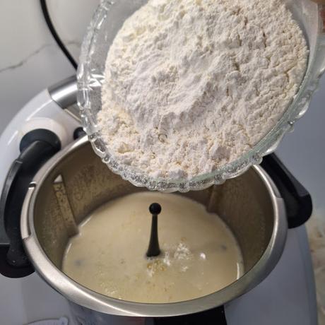 Bizcocho de leche caliente