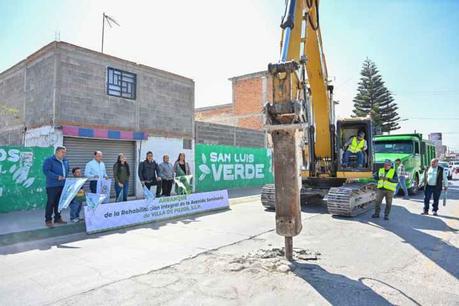 Ricardo Gallardo inicia y entrega infraestructura prioritaria en Pozos Ricardo Gallardo inicia y entrega infraestructura prioritaria en Pozos