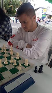 Emmanuel Jiménez estuvo implacable en el Paseo Colón