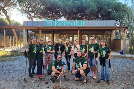 El equipo de sostenibilidad de Interhome colabora en la restauración del Delta del Llobregat