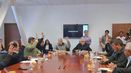 Junta de Gobierno de INTERAPAS aprueba por unanimidad la iniciativa de Ley de Cuotas y Tarifas 2026 Junta de Gobierno de INTERAPAS aprueba por unanimidad la iniciativa de Ley de Cuotas y Tarifas 2026