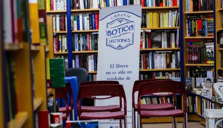 La Botica de Lectores: donde los libros se recetan con alma en la Feria de Sevilla y fuera de ella
