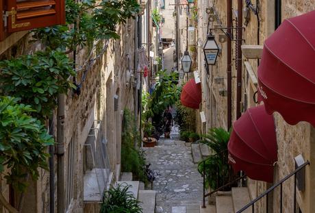 12 calles estrechas por las que te costará pasar Dropčeva Ulica