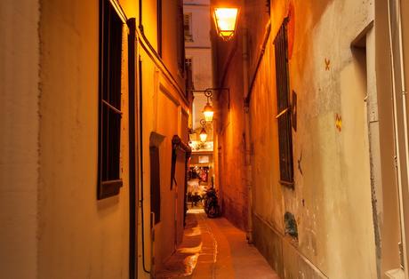 12 calles estrechas por las que te costará pasar Calle del Chat-qui-Pêche