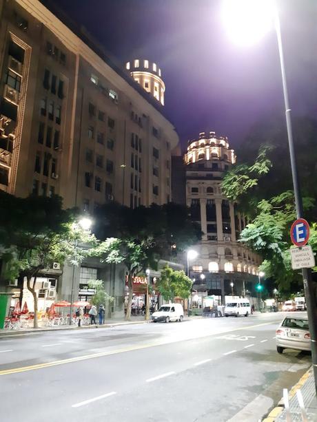 Buenos Aires de noche. Cupulas.jpg