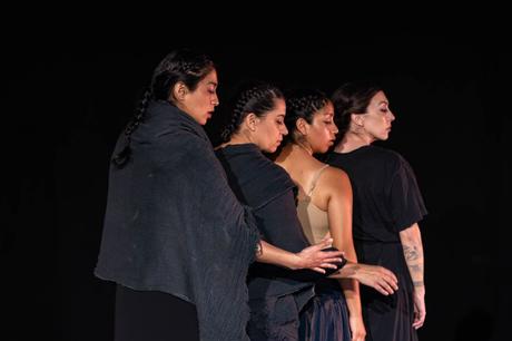 GAM: Montaje inmersivo y ceremonial honra a las mujeres originarias