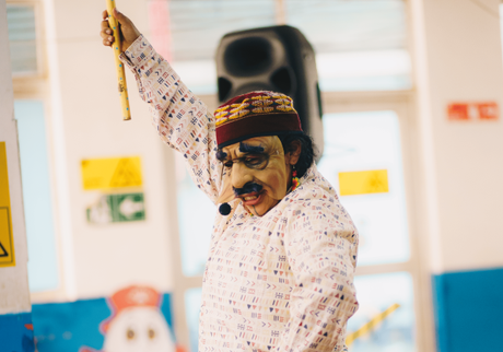 Teatro Biobío y La Otra Zapatilla presentan la obra Seré un colibrí en una inédita actividad educativa en la isla Santa María