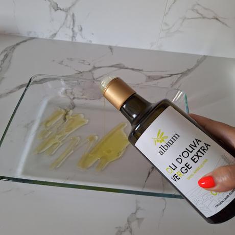 Salmón marinado al horno con verduras