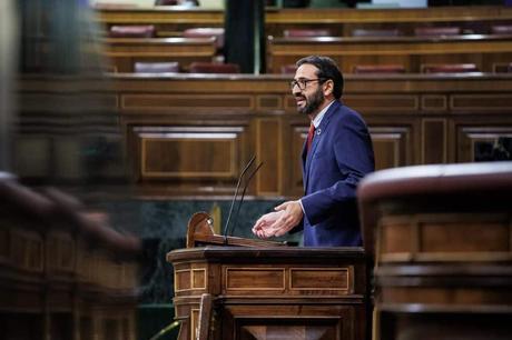 Gutiérrez (PSOE) defiende el nuevo Estatuto C-LM y carga contra Vox: «No es que sean radicales, es que son ignorantes»
