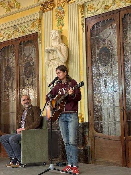 BLOGSSIPGIRL Y LA HISTORIA DE UN PROCESO CREATIVO. PRESENTACIÓN DE LA ESENCIA, MI LIBRO.  EN CAJA RURAL DE ARAGÓN