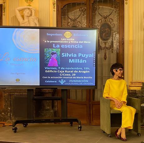 BLOGSSIPGIRL Y LA HISTORIA DE UN PROCESO CREATIVO. PRESENTACIÓN DE LA ESENCIA, MI LIBRO.  EN CAJA RURAL DE ARAGÓN