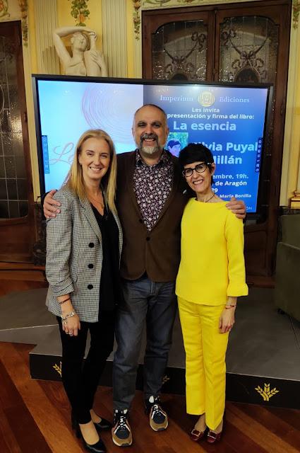 BLOGSSIPGIRL Y LA HISTORIA DE UN PROCESO CREATIVO. PRESENTACIÓN DE LA ESENCIA, MI LIBRO.  EN CAJA RURAL DE ARAGÓN