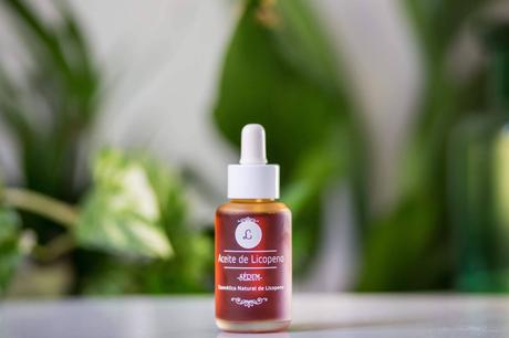 Luce una piel perfecta esta Navidad con el sérum regenerador y antioxidante de licopeno de Lycolé