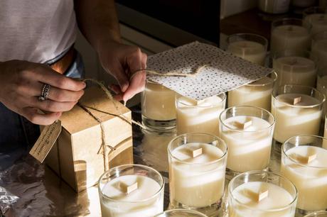 La tendencia de la aromaterapia; velas artesanales como regalo personal y consciente La tendencia de la aromaterapia; velas artesanales como regalo personal y consciente