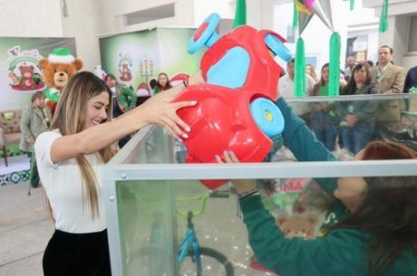 DIF Estatal inicia campaña “Regalos con Amor 2025” DIF Estatal inicia campaña “Regalos con Amor 2025”