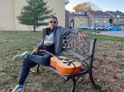 Coroncoro despide ‘Simpatía’, canción resiliencia determinación