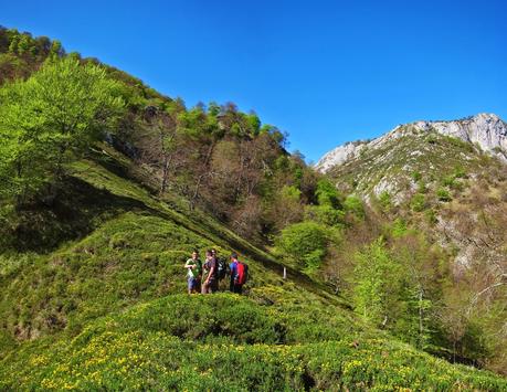 De Tajadura a la Redondina (LA AGRESTE PEÑAMELLERA PARTE I) Collado del Toral de las Vacas