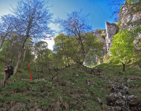 De Tajadura a la Redondina (LA AGRESTE PEÑAMELLERA PARTE I) Primera torrentera