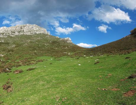 De La Redondina a Tajadura (LA AGRESTE PEÑAMELLERA PARTE II) Collado la Piedra