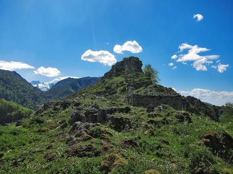 De La Redondina a Tajadura (LA AGRESTE PEÑAMELLERA PARTE II) Majada de Nario