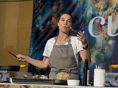 Barcelona se convierte en el epicentro del AOVE catalán con el 1r Mercat de l’Oli Nou