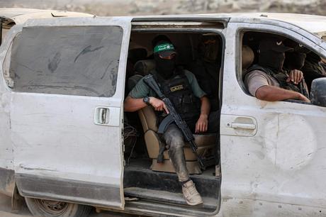 Israel confirma la entrega de otro rehén muerto en Gaza por parte de las milicias palestinas