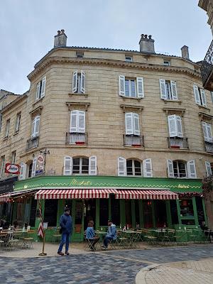 Guía práctica para visitar Burdeos: transporte, comida y trucos