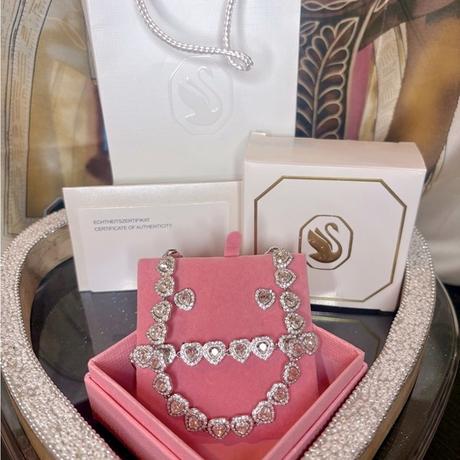 SWAROVSKI- IDEAS REGALOS BRILLANTES PARA LAS FIESTAS DE 2025 2 SWAROVSKI- IDEAS REGALOS BRILLANTES PARA LAS FIESTAS DE 2025 2