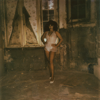 Nina Raku estrena Quiero Ser Santa