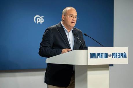 Zelenski viaja la próxima semana a España y será recibido en un acto en el Congreso Zelenski viaja la próxima semana a España y será recibido en un acto en el Congreso