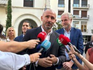 Miles de personas desfilan hasta San Mamés para exigir «el fin del genocido» antes del encuentro Euskadi-Palestina Miles de personas desfilan hasta San Mamés para exigir «el fin del genocido» antes del encuentro Euskadi-Palestina