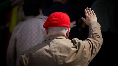 Grupos neofascistas europeos preparan una cumbre internacional en Madrid. Grupos neofascistas europeos preparan una cumbre internacional en Madrid.