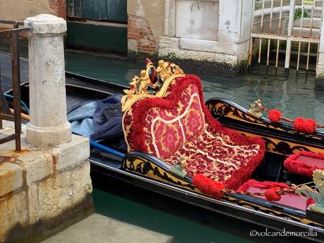 Recorriendo Venecia: Un paseo en góndola. A01226D8-AED3-4C74-80E0-4A719355E01B.jpeg