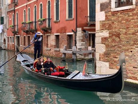 Recorriendo Venecia: Un paseo en góndola. 82CDDFE1-ABF8-4C4A-AC70-FF984629D64B.jpeg