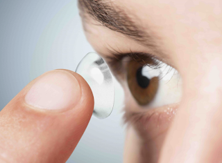 Lentes de contacto para présbitas.