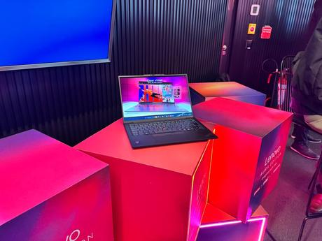 Colaboración, rendimiento y diseño: Así se vivió el Lenovo Aura Edition Colaboración, rendimiento y diseño: Así se vivió el Lenovo Aura Edition