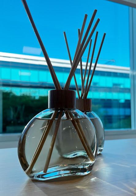 natura perfumes humor kayac lanzamiento de Alta Perfumería Essencial y Homem para hombres y mujeres y humor  Alta Perfumeria