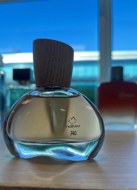 natura perfumes humor kayac lanzamiento de Alta Perfumería Essencial y Homem para hombres y mujeres y humor  Alta Perfumeria