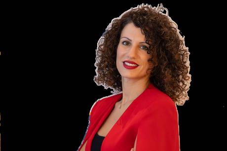 Ciencia y cabello, la visión de Sara Millán, bióloga y psicóloga experta en anticaída Ciencia y cabello, la visión de Sara Millán, bióloga y psicóloga experta en anticaída