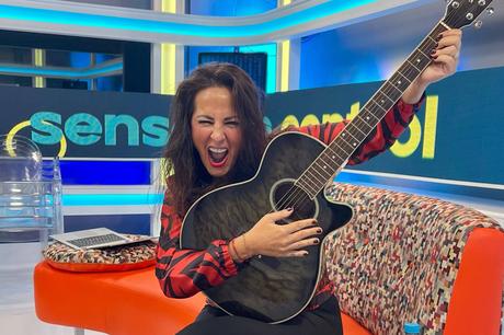 ‘Sense Control’ evoluciona a ‘Sin Control’ y da el salto a la televisión digital de la mano de JRIS Productions ‘Sense Control’ evoluciona a ‘Sin Control’ y da el salto a la televisión digital de la mano de JRIS Productions