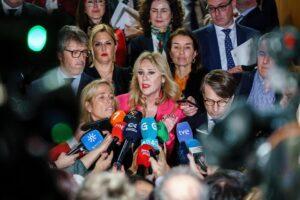 El Gobierno británico retirará prestaciones y fomentará la expulsión de solicitantes de asilo El Gobierno británico retirará prestaciones y fomentará la expulsión de solicitantes de asilo