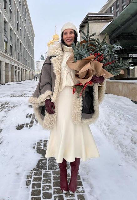 UN LOOK PARA CADA DIA DE LA SEMANA (438).-