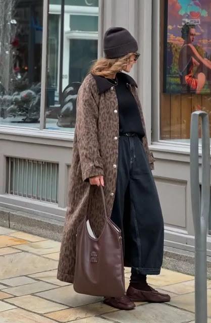 UN LOOK PARA CADA DIA DE LA SEMANA (438).-