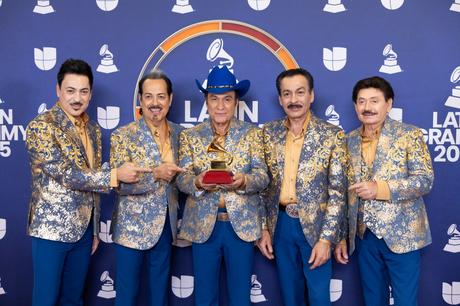 Los Tigres del Norte: Un Triunfo en los Latin Grammys, un Concierto en Chile y el lanzamiento de un documental biográfico Los Tigres del Norte: Un Triunfo en los Latin Grammys, un Concierto en Chile y el lanzamiento de un documental biográfico