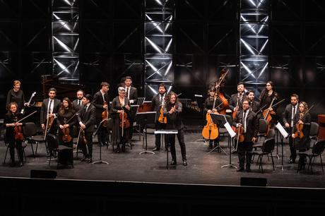 La Orquesta de Cámara Ciudadana de Concepción debuta en ópera con Patagonia, la co-producción de Teatro Biobío y Teatro del Lago La Orquesta de Cámara Ciudadana de Concepción debuta en ópera con Patagonia, la co-producción de Teatro Biobío y Teatro del Lago