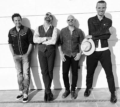 THE DIESEL DOGS: XX ANIVERSARIO Y 'THE LAND OF RAIN AND BLOOD'