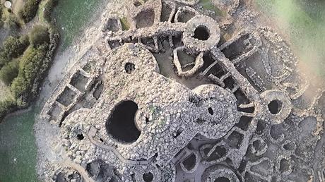 CERDEÑA : NURAXI DI BARUMINI, PATRIMONIO DE LA UNESCO CERDEÑA : NURAXI DI BARUMINI, PATRIMONIO DE LA UNESCO