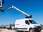 Alquiler plataformas aéreas para instalación luces Navidad zonas urbanas