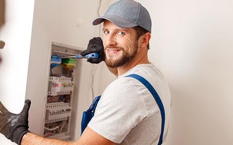 Formación Universitaria refuerza su oferta formativa con el preparatorio de Técnico Superior en Sistemas Electrotécnicos y Automatizados
