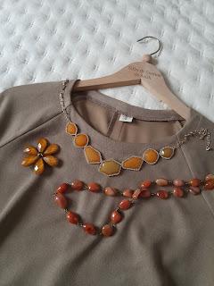 HOY ES EL DIA MUNDIAL DEL VESTIDO HOY ES EL DIA MUNDIAL DEL VESTIDO